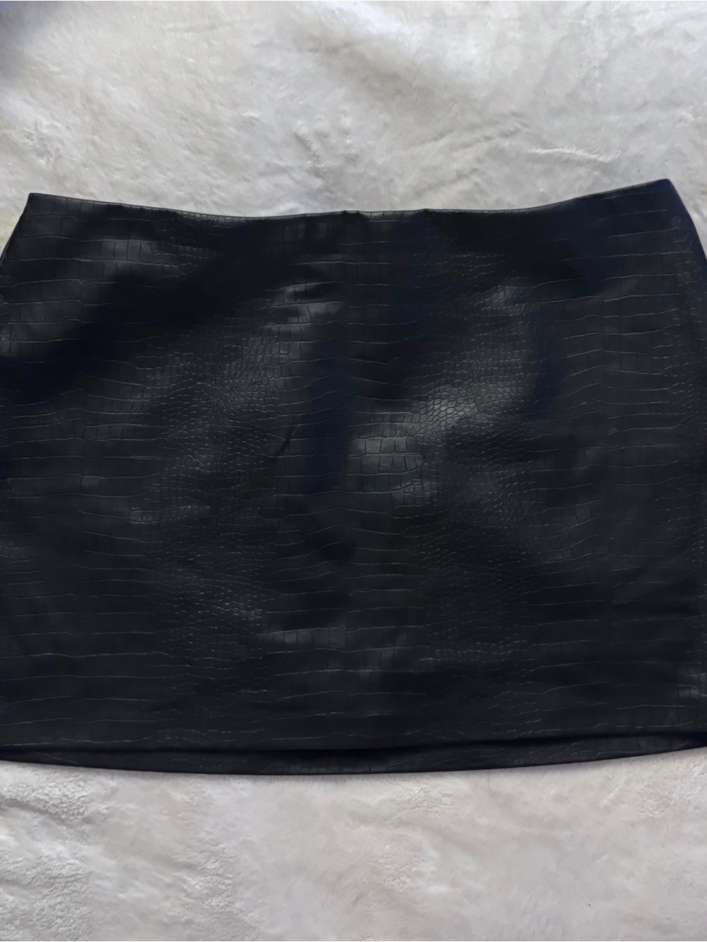 Abercrombie & Fitch Scarlett Black Faux Croc Mini Skirt - Picture 2 of 8